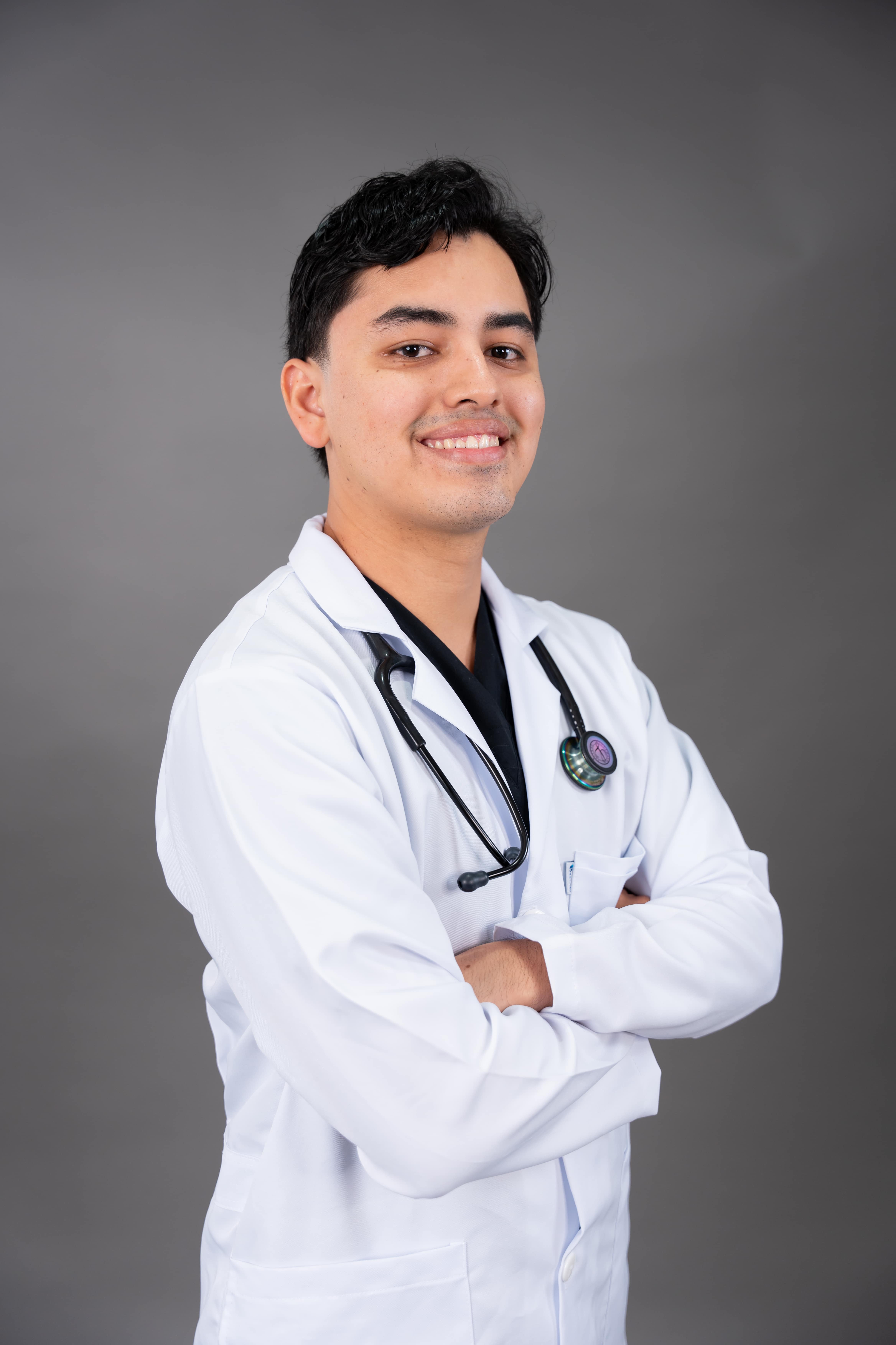 Dr. Miguel Guerrero MD - Médico General en Montalvo